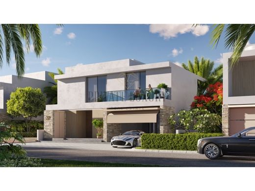 Luxury home in Umm Al Quwain City, Imārat Umm al Qaywayn