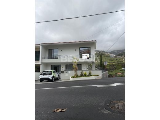 Maison de luxe à Câmara de Lobos, Madère