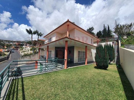 Casa Unifamiliare a Funchal, Madeira