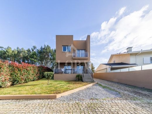 Einfamilienhaus in Vila Nova de Gaia, Distrito do Porto
