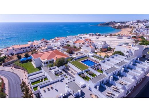 Συγκρότημα ανεξάρτητων κατοικιών σε Albufeira, Distrito de Faro