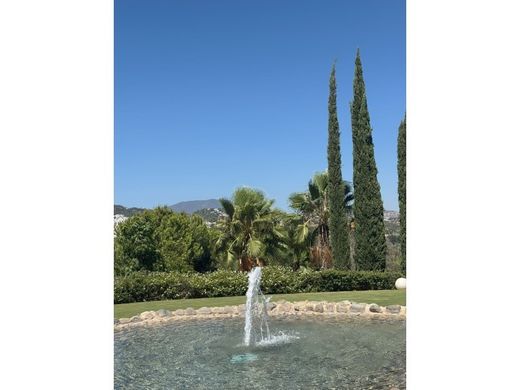 Apartment / Etagenwohnung in Benahavís, Málaga