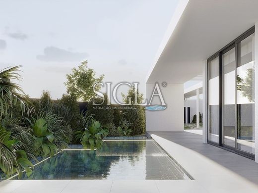 ヴィラ・ノヴァ・デ・ガイア
, Vila Nova de Gaiaの高級住宅