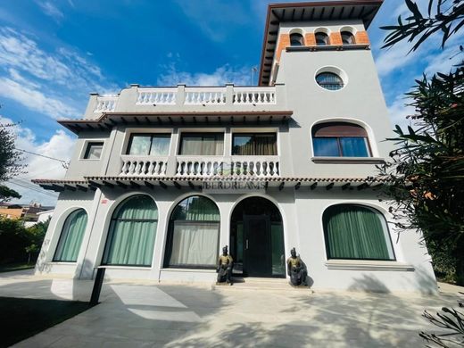 Casa de lujo en Castelldefels, Provincia de Barcelona