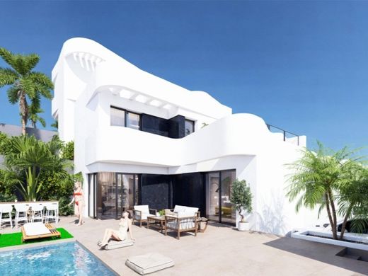 Luxury home in Algorfa, Alicante