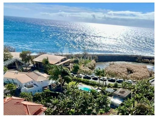 Apartment / Etagenwohnung in Ponta do Sol, Madeira