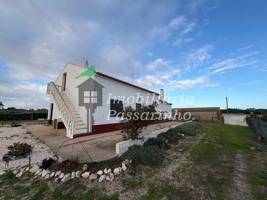 ﻣﺰﺭﻋﺔ ﻓﻲ Aljezur, Distrito de Faro