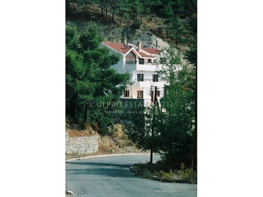 Moniátis, Limassol Districtのヴィラ