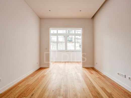 Daire Arroios, Lisbon