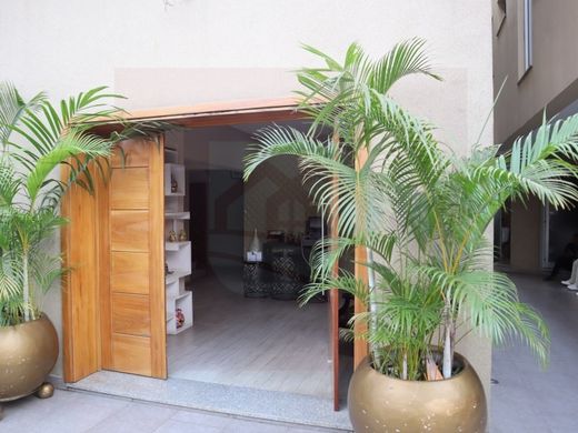 منزل ﻓﻲ Luanda, Luanda Province