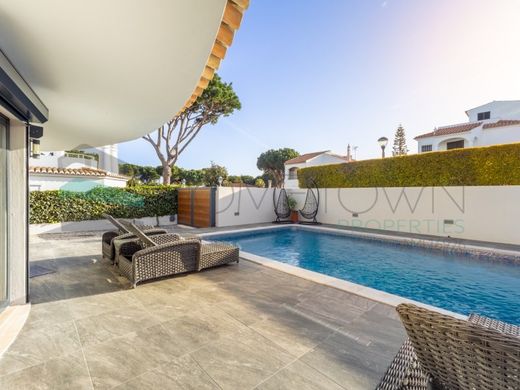 Элитный дом, Лола, Loulé