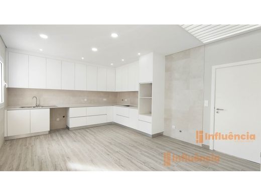 Maison individuelle à Covilhã, Distrito de Castelo Branco