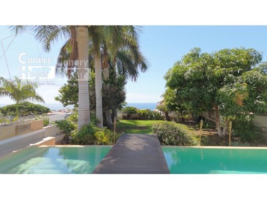 Villa in Adeje, Province of Santa Cruz de Tenerife