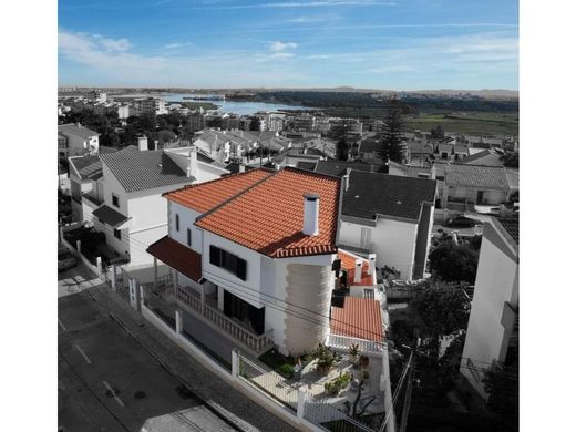단독 저택 / Seixal, Distrito de Setúbal