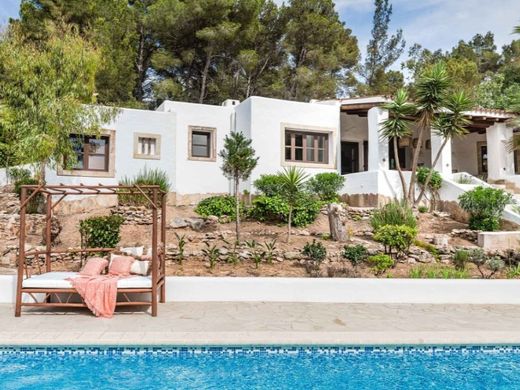 Villa in Santa Eulària des Riu, Province of Balearic Islands