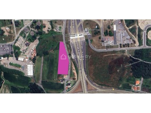 Terreno - Vila Nova de Famalicão, Braga