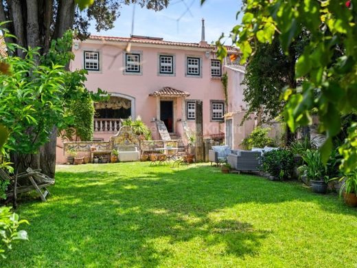 Luxury home in Lisbon
