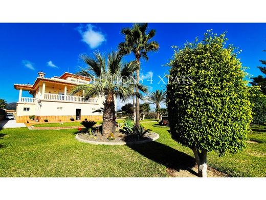 Luxus-Haus in Benajarafe, Málaga