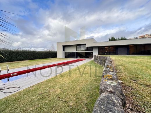 Luxus-Haus in Santo Tirso, Distrito do Porto