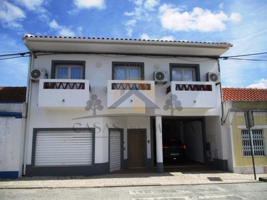Chalet Pareado en Vendas Novas, Évora