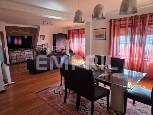 Apartment / Etagenwohnung in Vila Nova de Gaia, Distrito do Porto