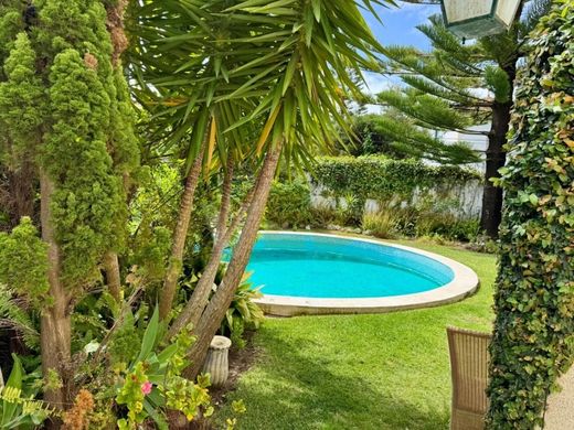 Apartment / Etagenwohnung in Cascais e Estoril, Cascais