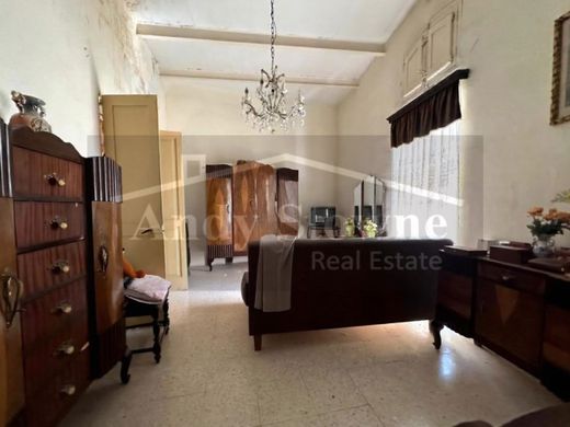 Semidetached House in Żejtun, Iż-Żejtun