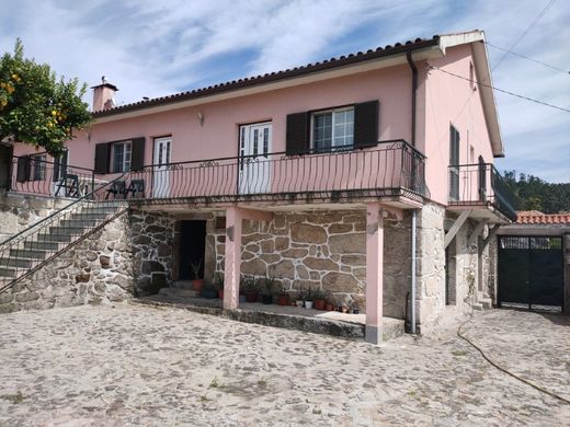 Villa in Arcos de Valdevez, Distrito de Viana do Castelo