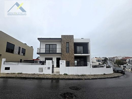 Casa Unifamiliare a Almada, Distrito de Setúbal