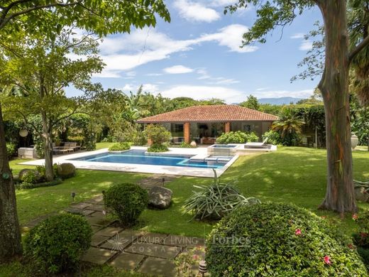 Luxe woning in Santa Ana, Provincia de San José