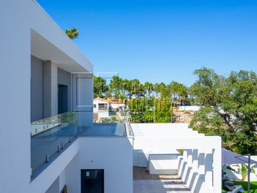 Luksusowy dom w Charneca de Caparica, Almada