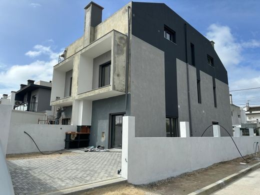 Luxury home in Seixal, Distrito de Setúbal