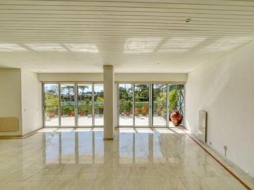 Apartment / Etagenwohnung in Cascais e Estoril, Cascais