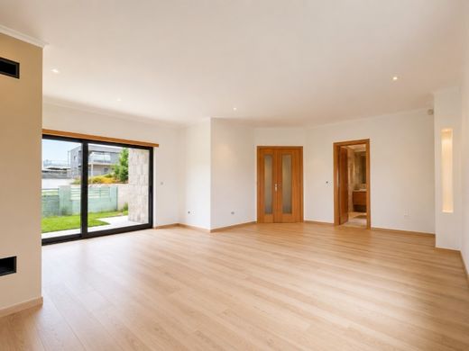 Luxury home in Almada, Distrito de Setúbal