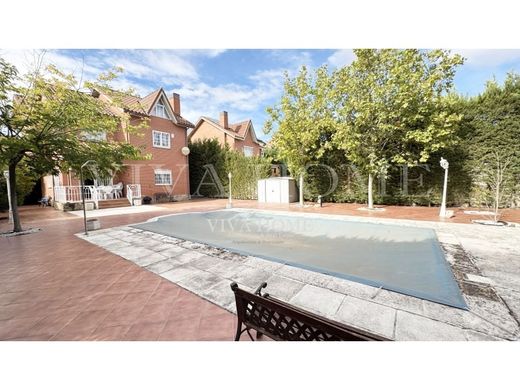 Luxus-Haus in Rivas-Vaciamadrid, Provinz Madrid