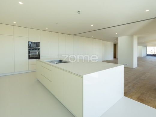 Apartment / Etagenwohnung in Porto, Distrito do Porto