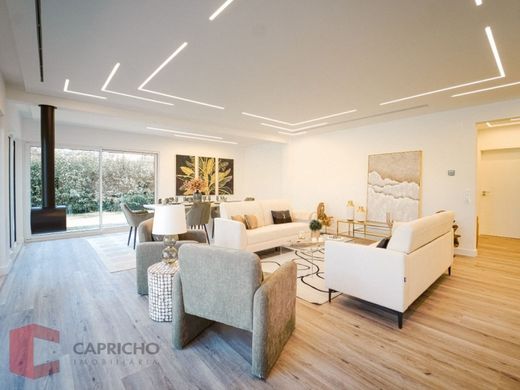 Luksusowy dom w Charneca de Caparica, Almada