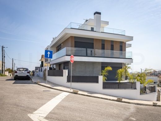 Casa de lujo en Loures, Lisboa