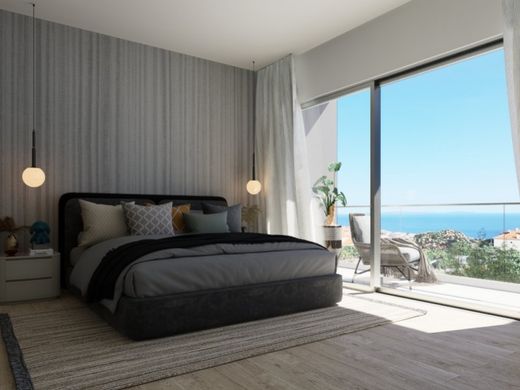 Luxury home in Santa Cruz, Madeira