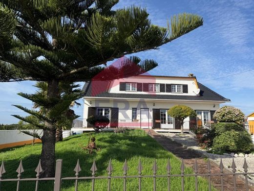 Luxury home in Bombarral, Distrito de Leiria