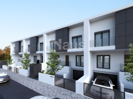 Alcochete, Distrito de Setúbalのマルチファミリーヴィラ