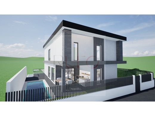 Casa Unifamiliare a Charneca de Caparica, Almada