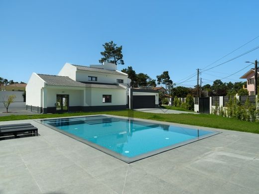 Casa Independente - Seixal, Setúbal