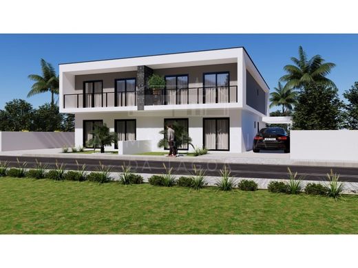 Villa multifamiliale à Seixal, Distrito de Setúbal