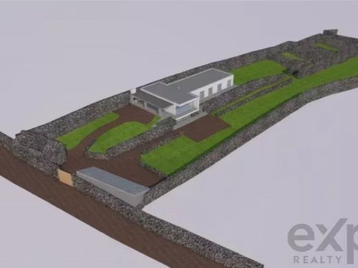 Grond in Ponta Delgada, Azores