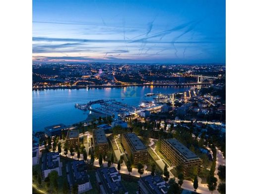 Apartment / Etagenwohnung in Vila Nova de Gaia, Distrito do Porto