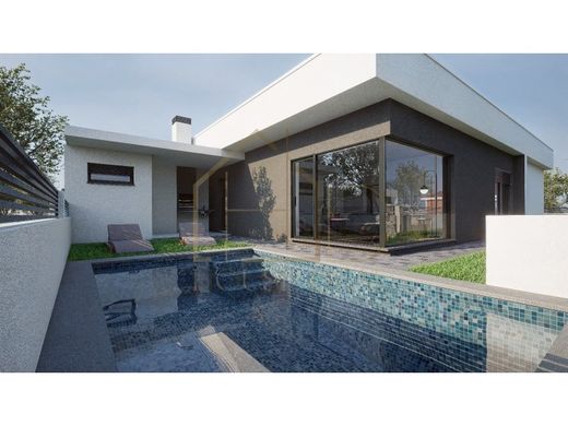 ‏בית חד-משפחתי ב  Seixal, Distrito de Setúbal