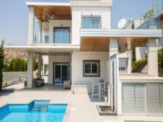 Luxus-Haus in Ágios Athanásios, Limassol District