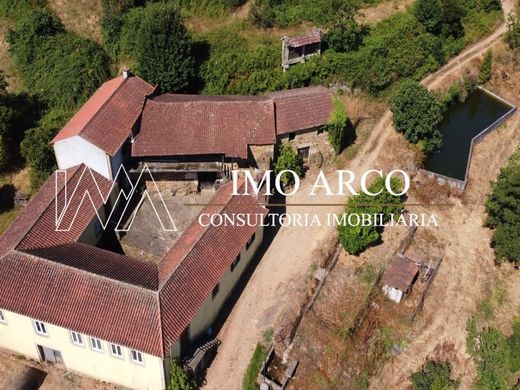 Cabeceiras de Basto, Distrito de Bragaのカントリー風またはファームハウス