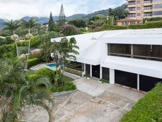 Luxury home for sale in Escazú